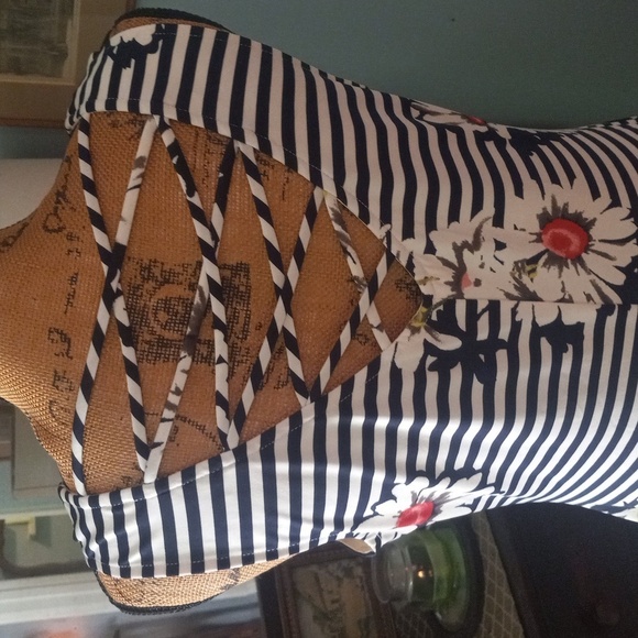 RN Studio By Ronni Nicole Navy and White Floral Striped Sleeveless Midi Dress - Picture 6 of 13